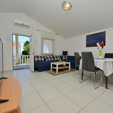 Apartment Mima Vrsi