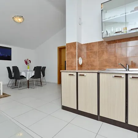 Apartment Mima Vrsi Vrsi